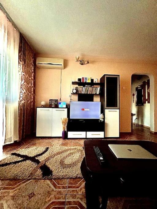 Ap 2 Cam Confortabile - Ab House Iasi Exterior foto